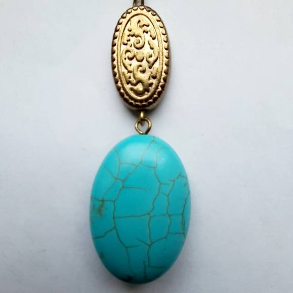 🎈3 for $10🎈Faux Turquoise & Gold Tone Necklace - Picture 3 of 6